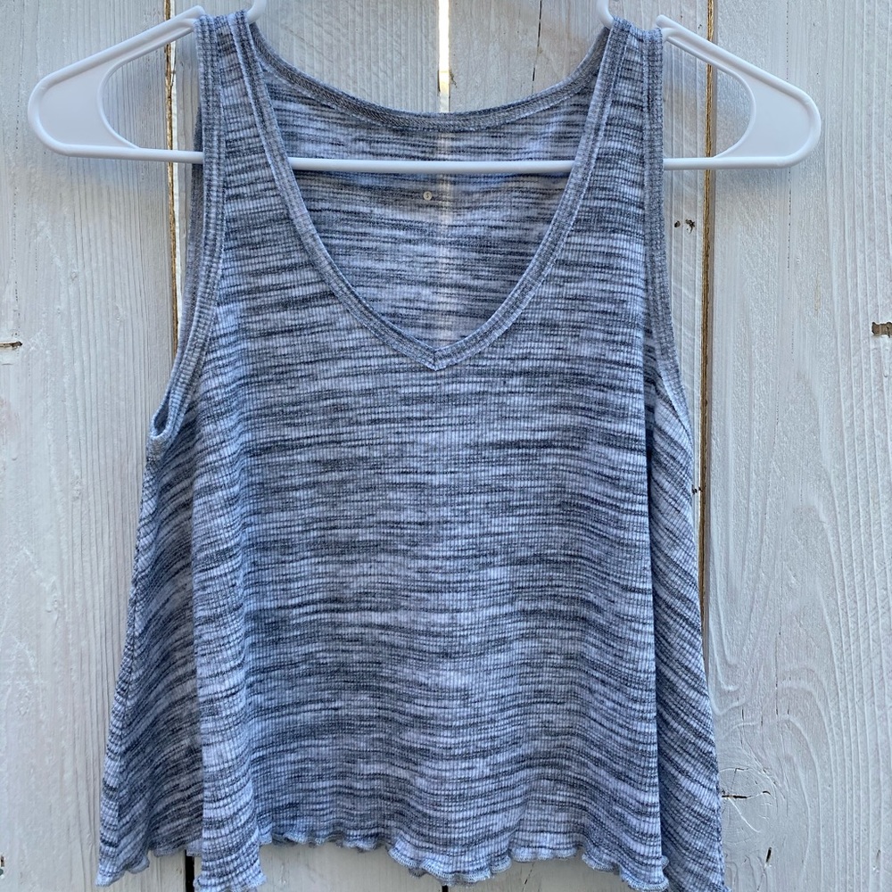 HOLLISTER GREY V CUT TANK TOP